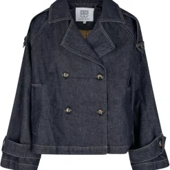 A VIEW Kammy Jacket White/Blue