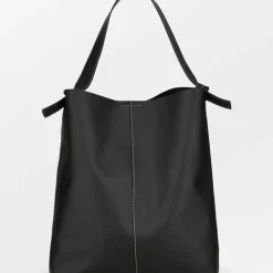 BECK SÖNDERGAARD Glossy Mae Bag Black