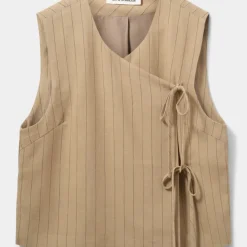 LOLLYS LAUNDRY Jace Vest Sand