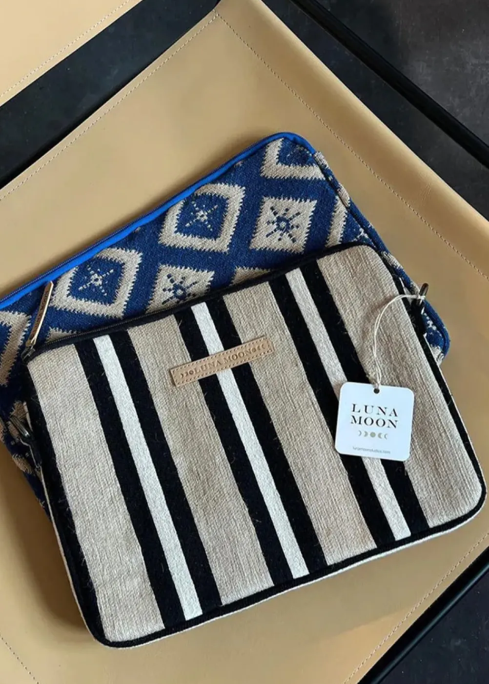 LUNA MOON Laptop Sleeve Svinkloev Black
