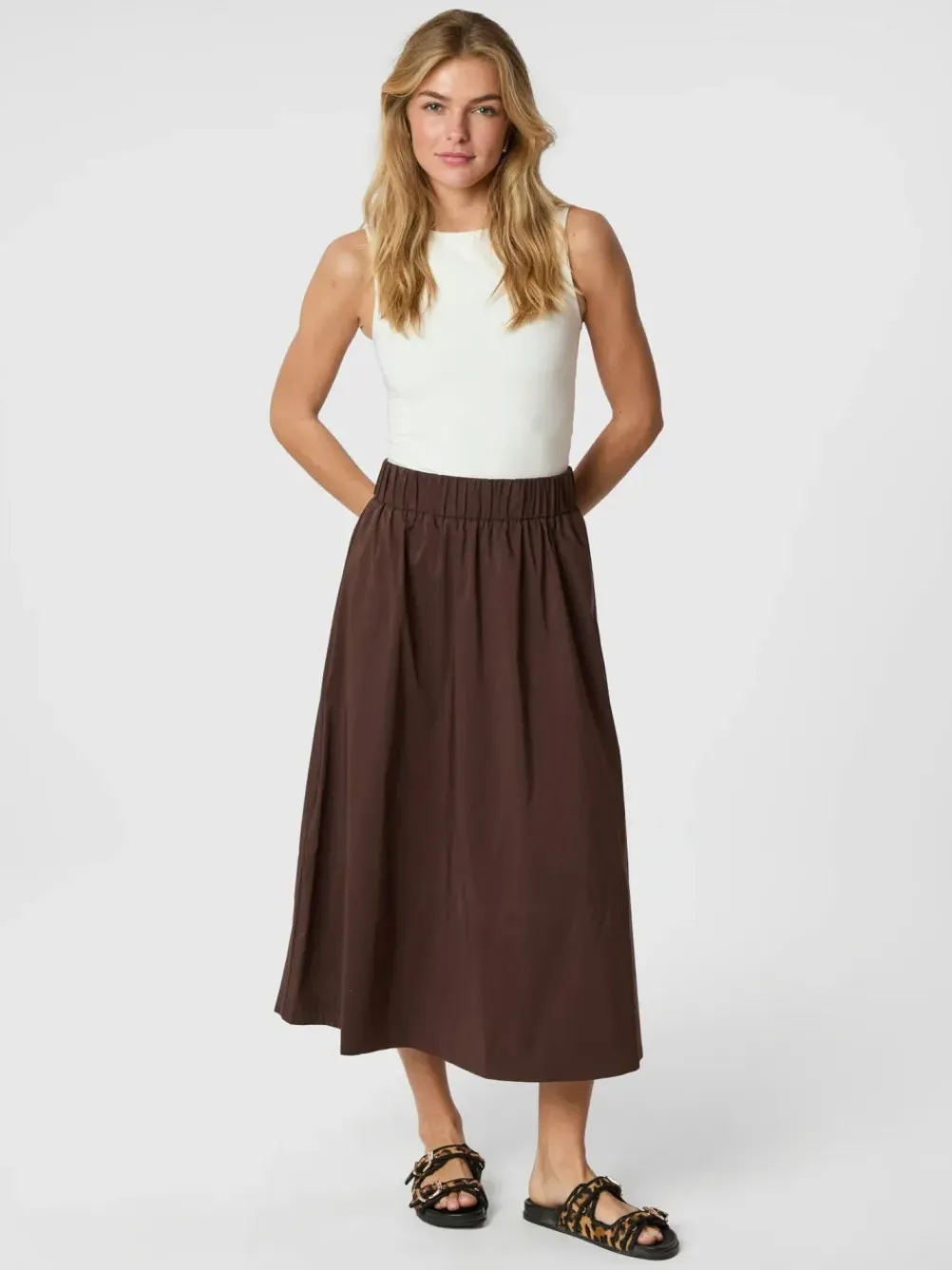 NEO NOIR Yara Poplin Skir Dark Brown