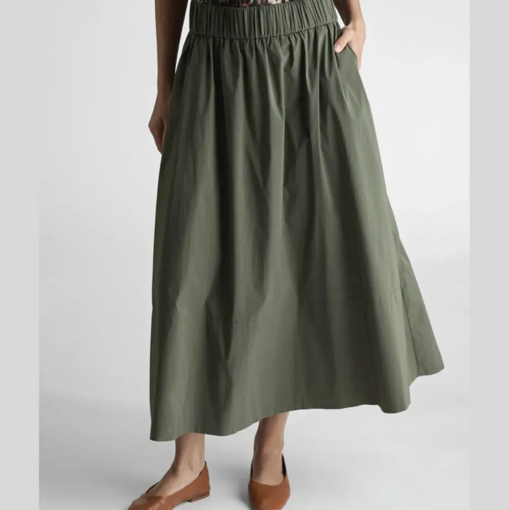 NEO NOIR Yara Poplin Skirt Army