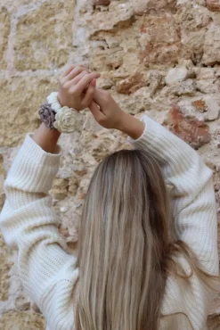 O'TAY Small Scrunchie Flower Off White