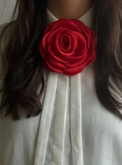 PICO COPENHAGEN Giant Satin Rose String Red